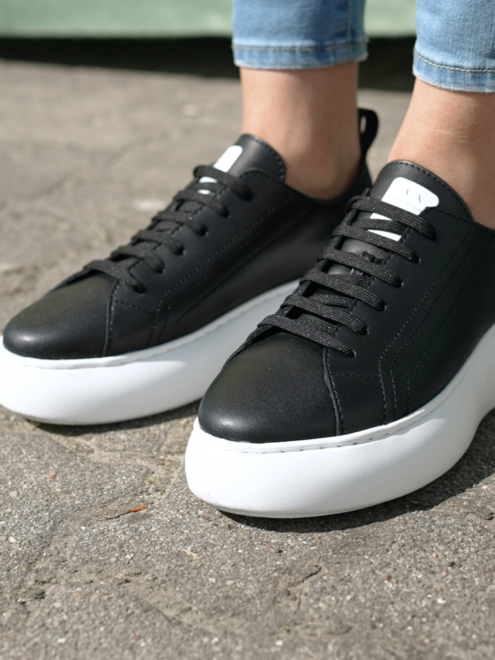 スニーカー ARMANI EXCHANGE Woman Sneakers Black XDX043XCC64 00002 Amazon.com | AX Armani Exchange womens Chunky Sneaker, Black