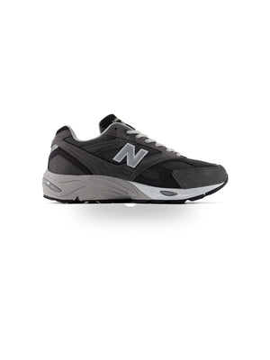 New Balance Sneakers UNISEX Mod. U880R 3TR Antracite