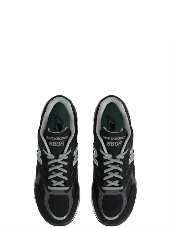 New Balance Sneakers UNISEX Mod. U880R 8EU Nero