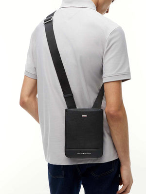 Tommy Hilfiger Borsa a Tracolla Uomo Mod. AM0AM14434 BDS Nero